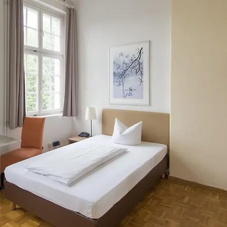 מלון Apartment Hotel Konstanz קונסטנץ