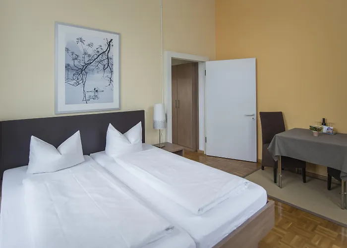 アパートメント ホテル コンスタンツ 3*