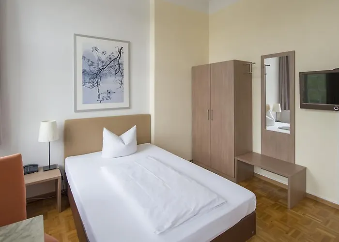 ホテル アパートメント ホテル コンスタンツ